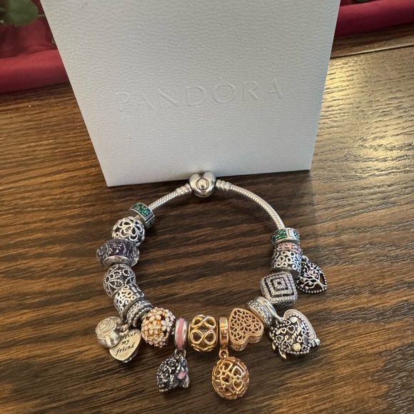 Pandora Moments Heart Clasp Snake Chain Bracelet with charms - Picture 2 of 15